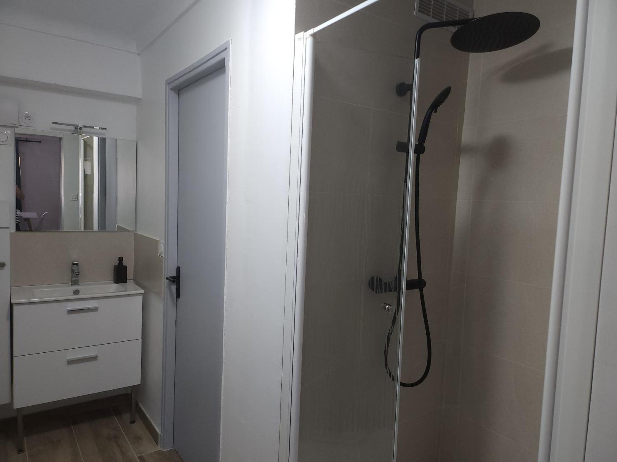 Appartement Paisible Pour 4 Personnes Монпелье Экстерьер фото