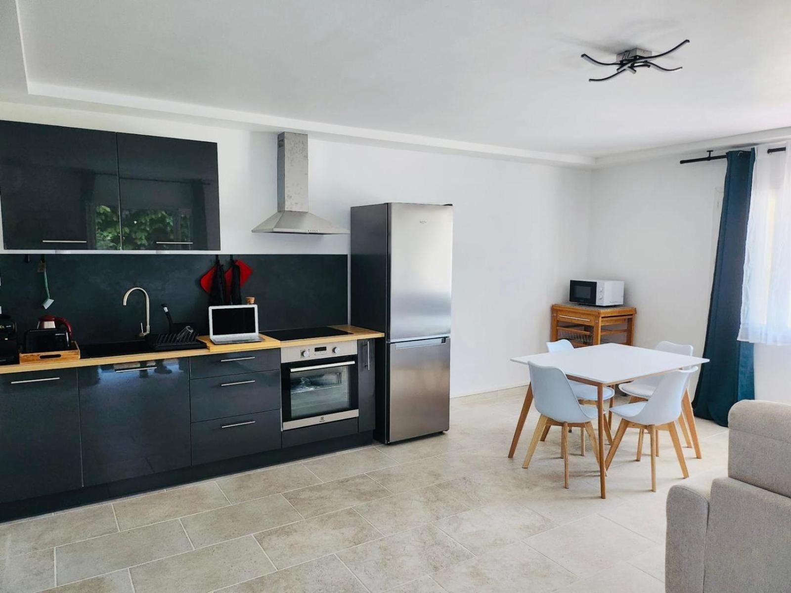 Appartement Paisible Pour 4 Personnes Монпелье Экстерьер фото